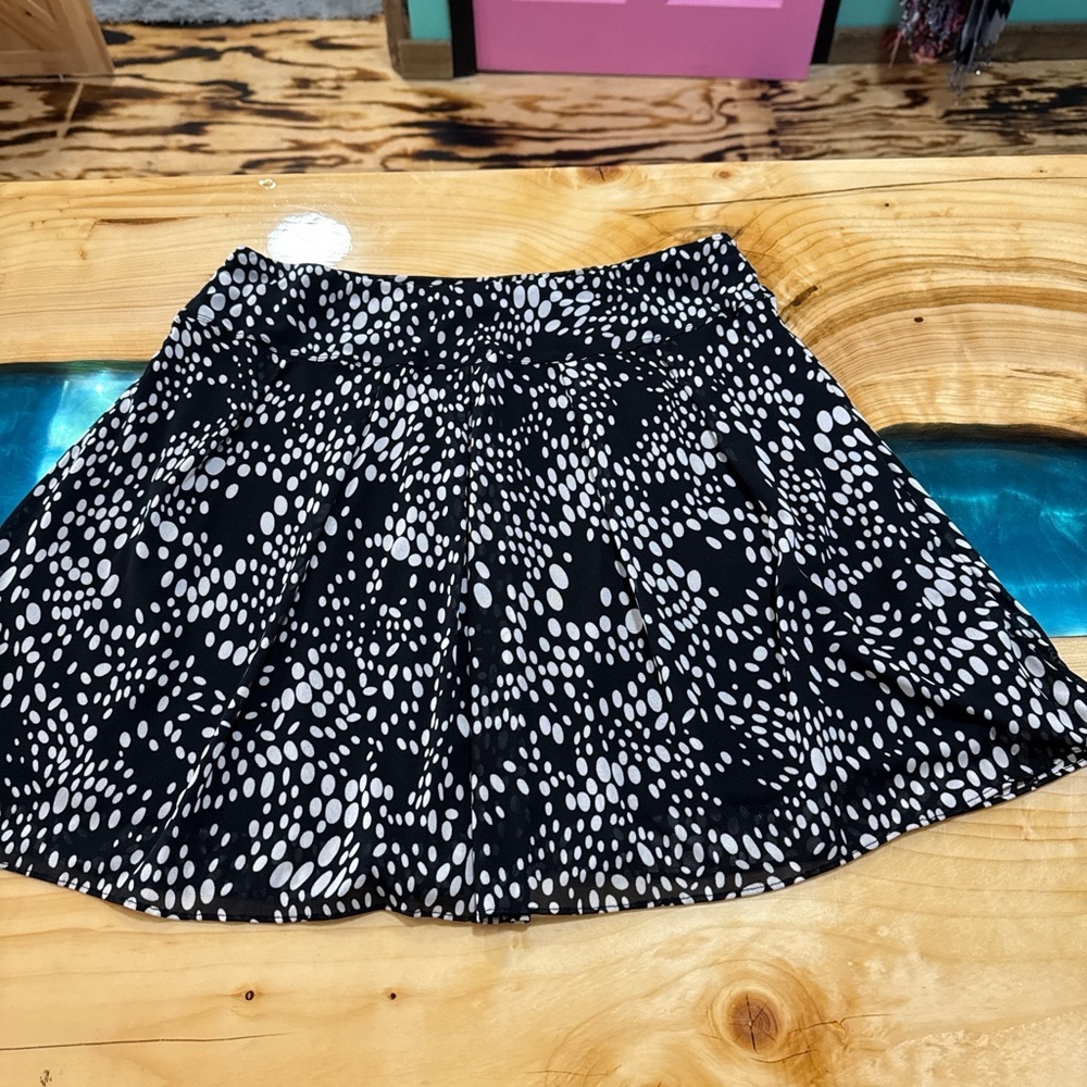 Relativity Black‎ and White Mini Skater Skirt